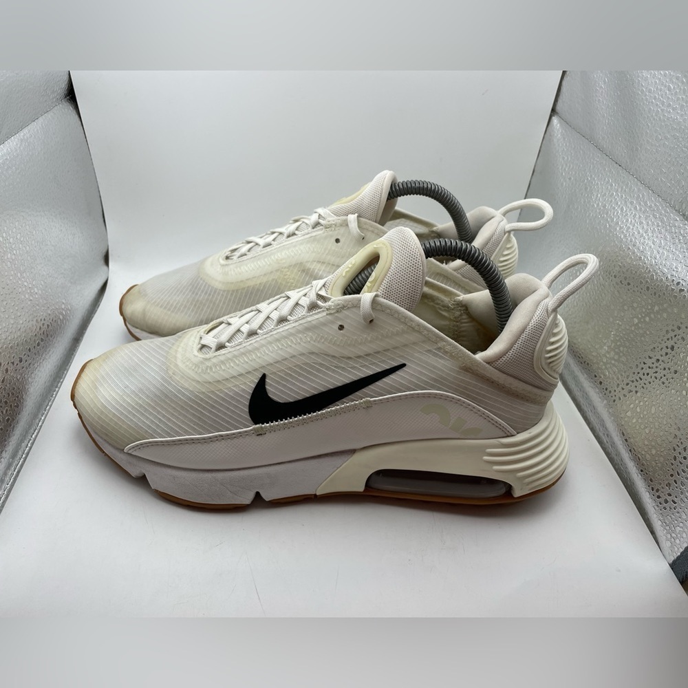 Nike Airmax 2090 Twist Women’s Sneakers Size 9